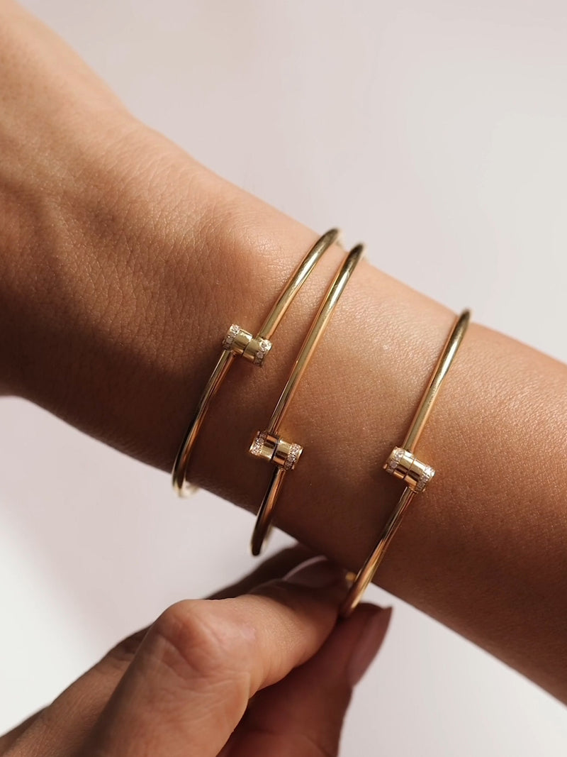 Pipe Diamond Gold Bangle