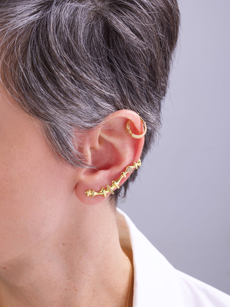 Soundwave Diamond Crawler Single Gold Earring
