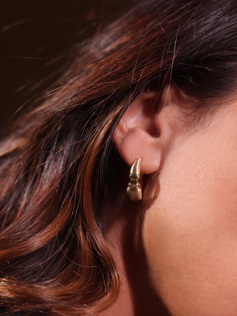 Soundwave Medium Hoop Single Gold Earring