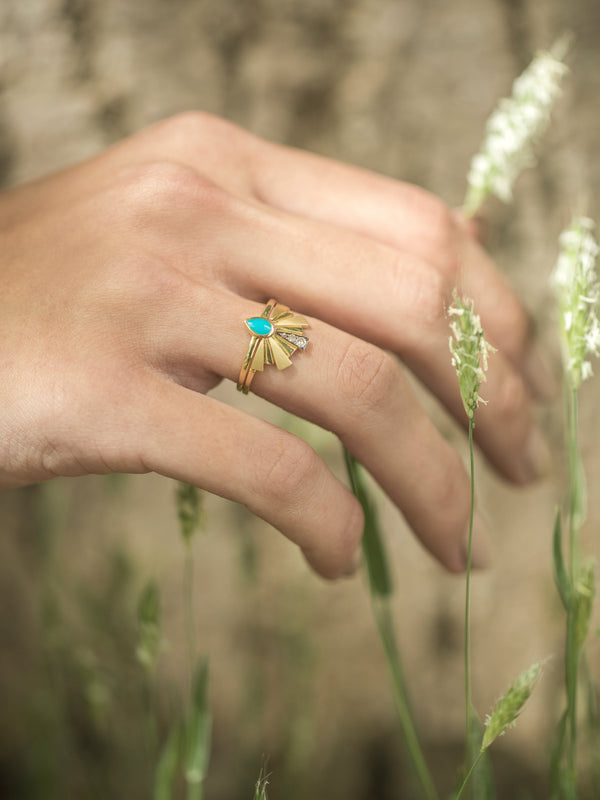 Rays of Hope Gold Ring